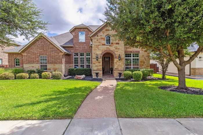 photo 1: 2120 Park Place Circle, Round Rock TX 78681