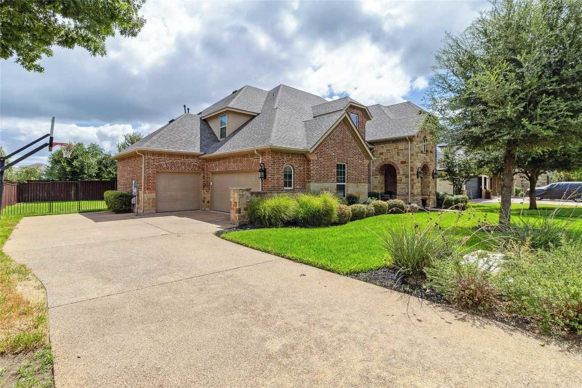 photo 2: 2120 Park Place Circle, Round Rock TX 78681