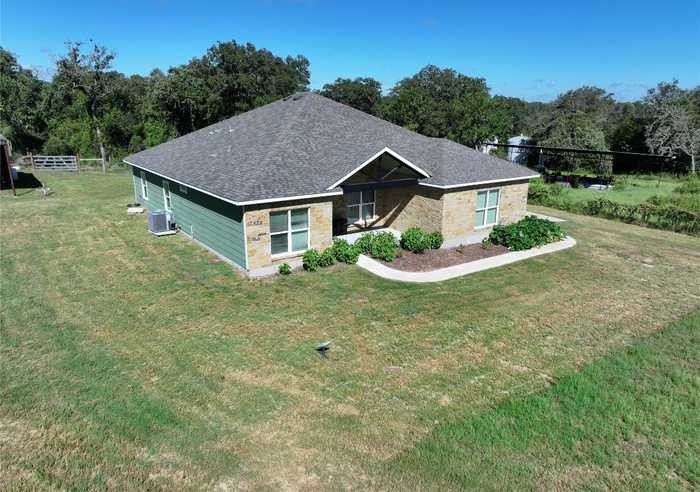 photo 2: 1597 County Road 314, Lexington TX 78947