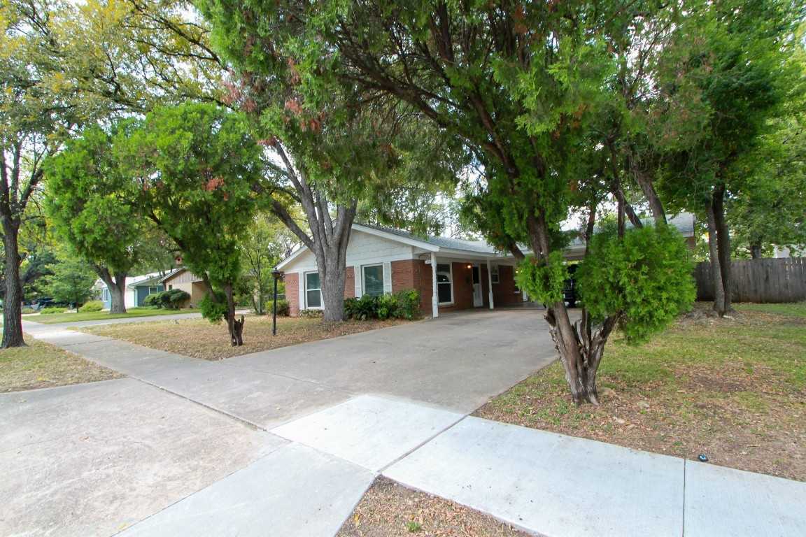 photo 3: 5712 Fairlane Drive, Austin TX 78757