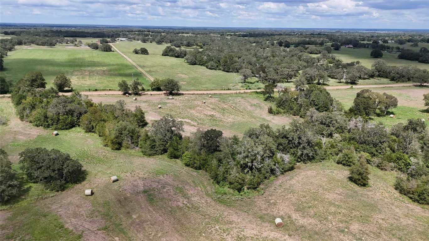 photo 1: 400 W Parker Road, Flatonia TX 78941