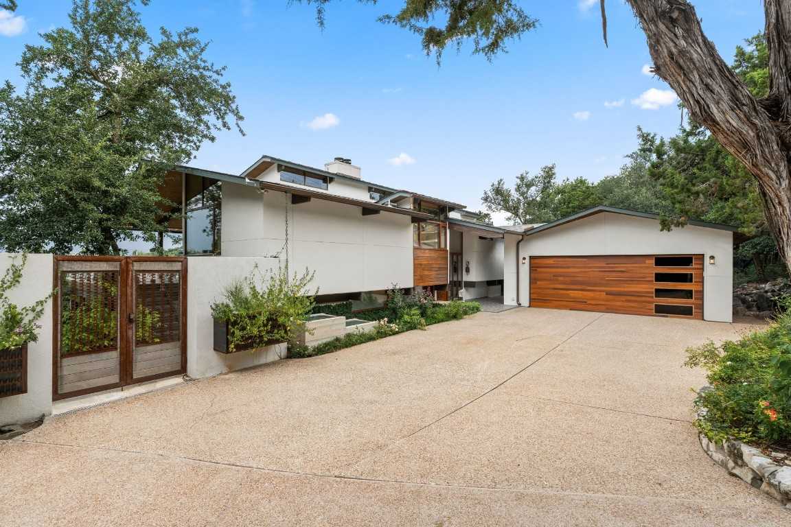 photo 3: 1400 Mount Larson Road, Austin TX 78746