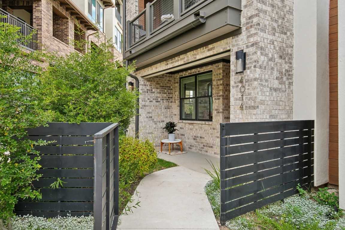 photo 2: 4014 Manifest Lane, Austin TX 78731