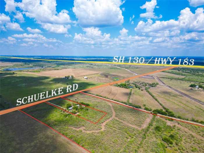 photo 2: 1215 Schuelke Road, Lockhart TX 78644