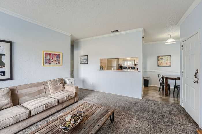 photo 2: 12166 Metric Boulevard Unit 1011, Austin TX 78758