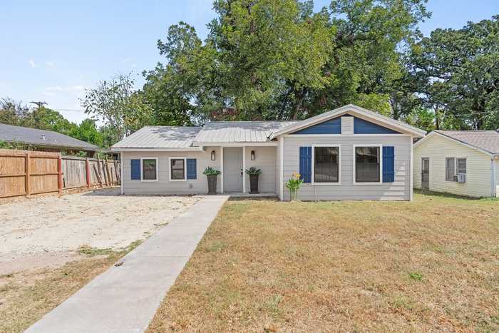 photo 1: 542 College Street, Rockdale TX 76567