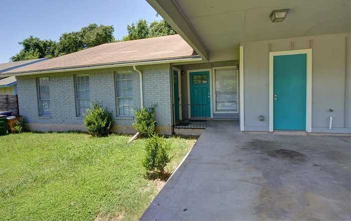 photo 2: 10712 Lanshire Drive, Austin TX 78758