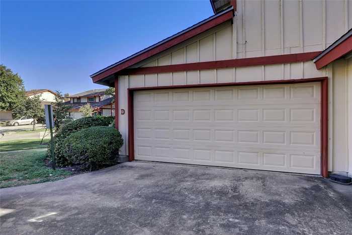 photo 25: 8907 Trone Circle Unit D, Austin TX 78758