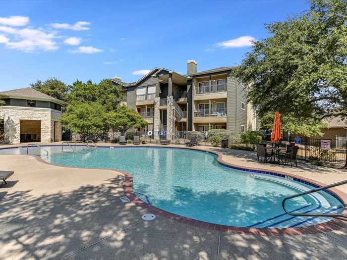 photo 1: 2320 Gracy Farms Lane Unit 431, Austin TX 78758