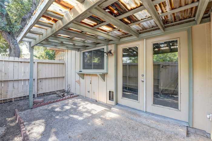 photo 18: 901 E Village Lane, Austin TX 78758