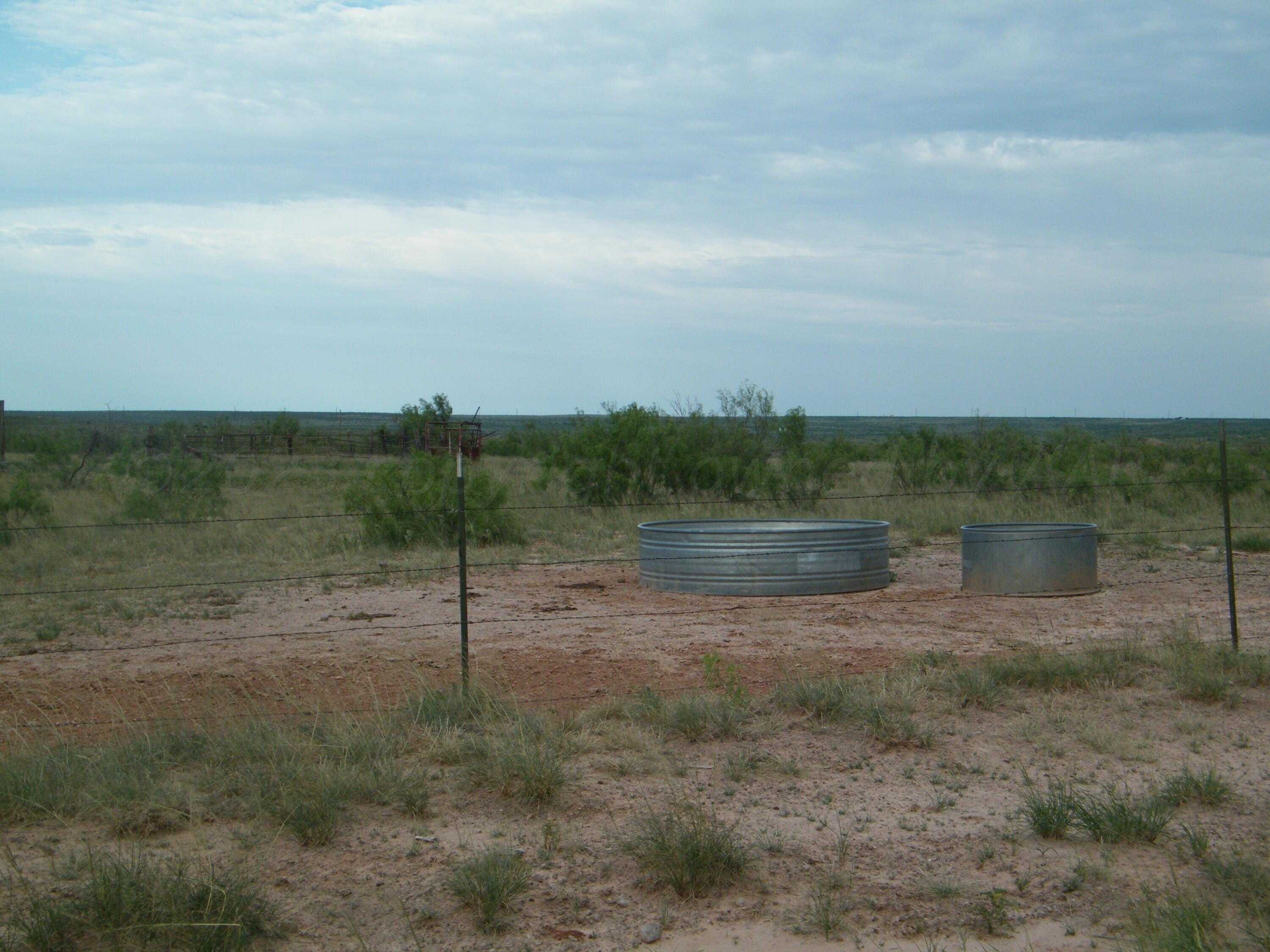 photo 3: Gold Rd (x2 40 acre tracts), Valle de Oro TX 79010