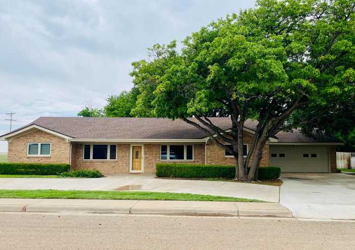 photo 1: 1201 NW 1st Street, Stratford TX 79084