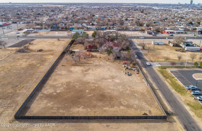 photo 2: 2501 Grand Street, Amarillo TX 79103