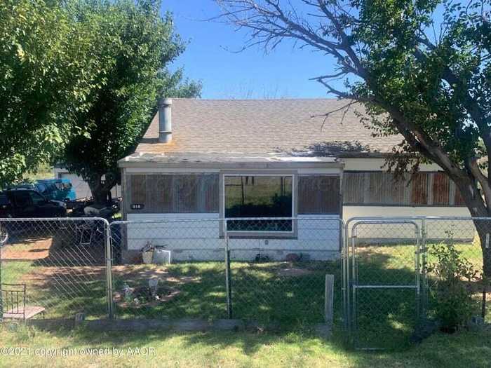 photo 1: 310 Harris Lane, Fritch TX 79036