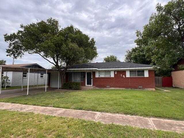 photo 1: 2019 Harvard Drive, Perryton TX 79070