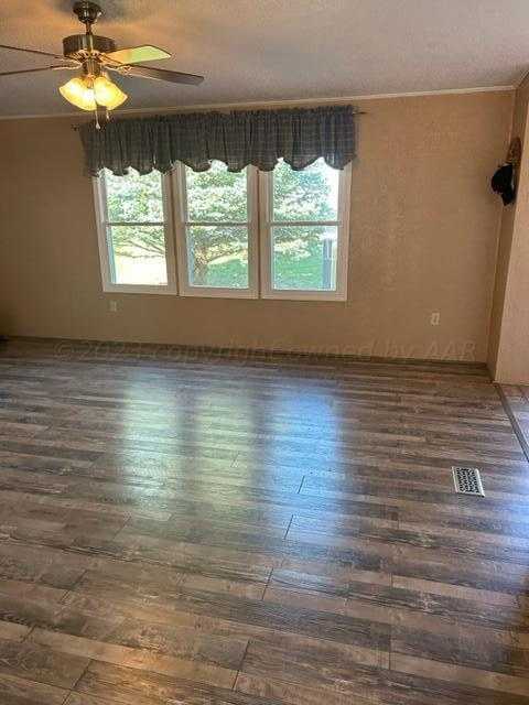 photo 3: 15211 Neighborhood Road, Canadian TX 79014