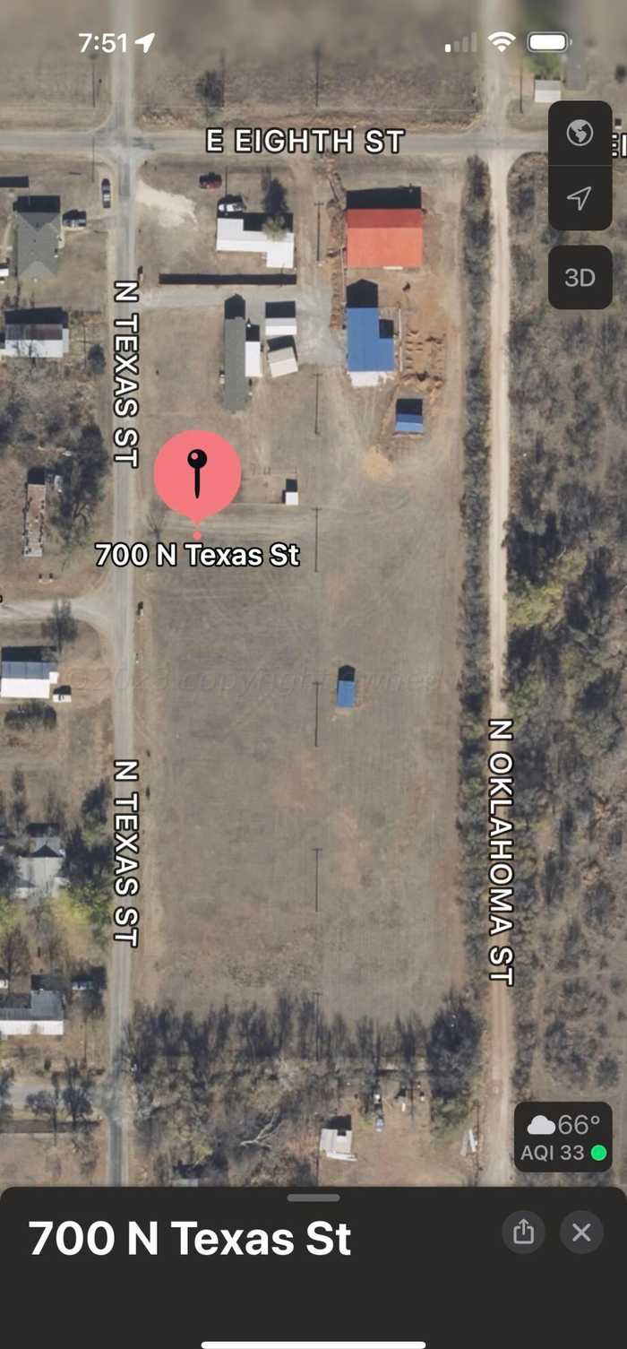 photo 2: 700 Texas Street, Shamrock TX 79079