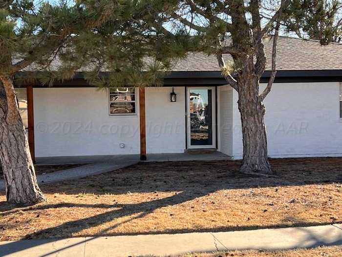 photo 2: 3217 Ash Street, Perryton TX 79070