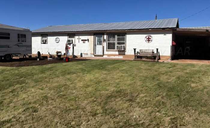 photo 1: 307 6th Street, Shamrock TX 79079