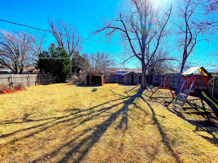 photo 13: 1111 Dressen Street, Spearman TX 79081