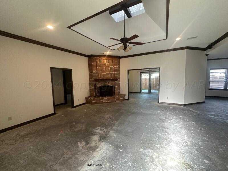 photo 2: 1914 Cherokee Trail, Dalhart TX 79022