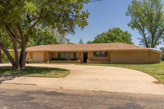 photo 1: 907 Canadian Street, Wheeler TX 79096