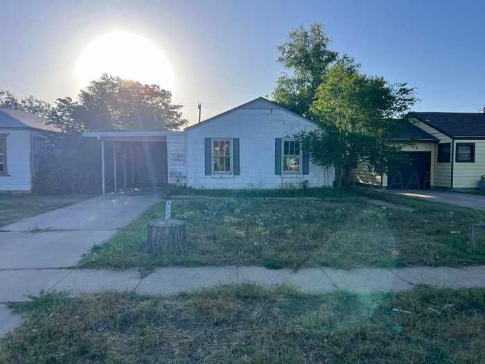 photo 1: 1228 Garland Street, Pampa TX 79065