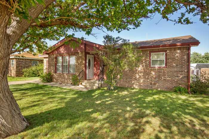 photo 1: 2118 Sumner Street, Pampa TX 79065