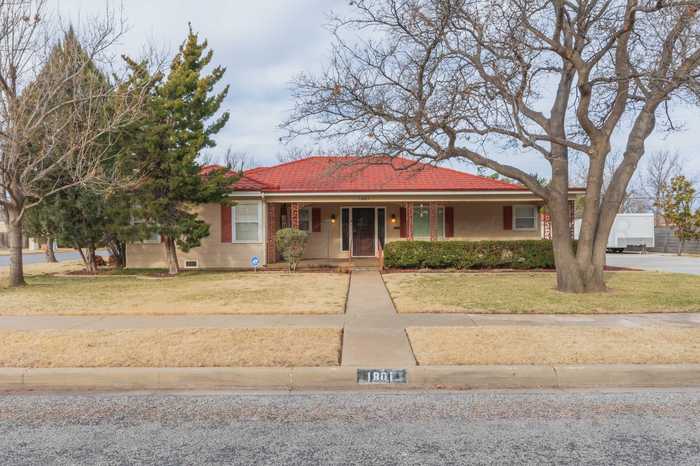 photo 1: 1801 Russell Street, Pampa TX 79065