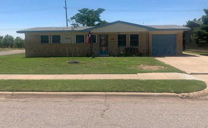 photo 1: 2601 Rosewood Lane, Pampa TX 79065