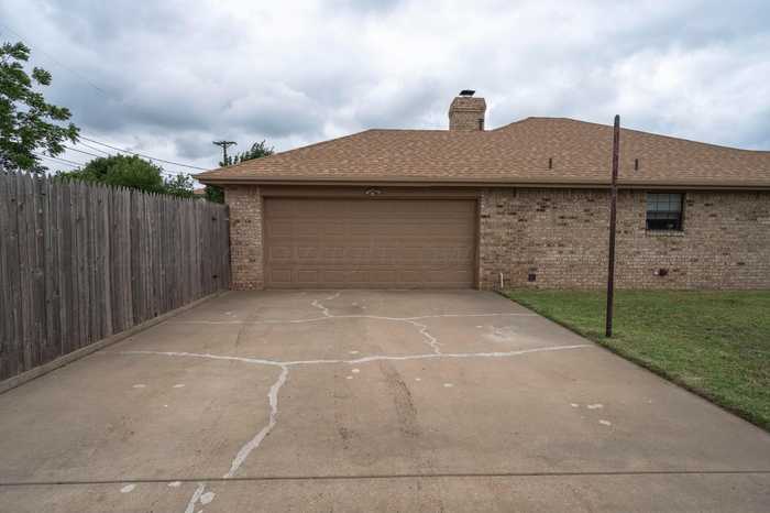 photo 2: 418 Mustang Street, Fritch TX 79036