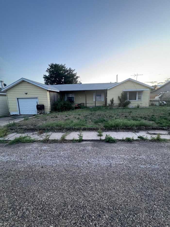 photo 1: 309 Caliche Street, Borger TX 79007