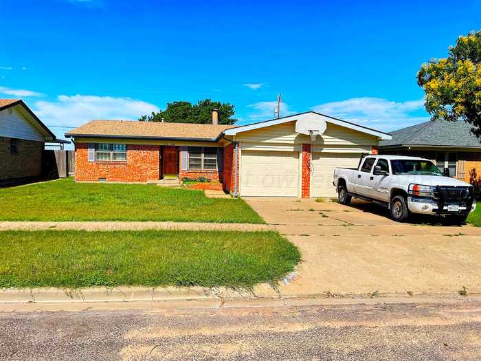 photo 1: 1010 Northwestern Street, Perryton TX 79070