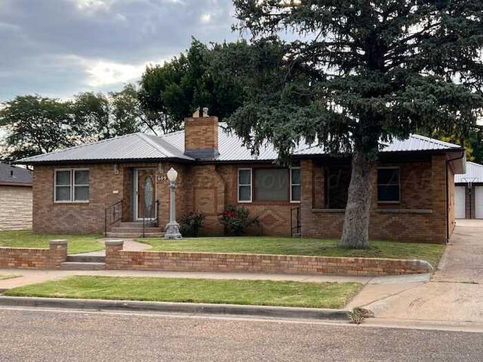 photo 1: 609 Harvard Street, Perryton TX 79070