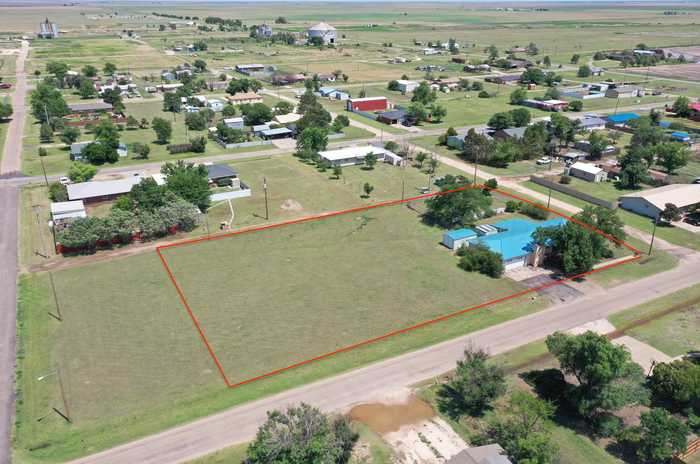 photo 1: 1007 Braidfoot Street, Silverton TX 79257