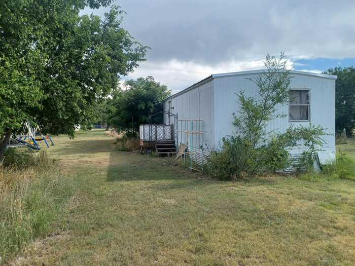 photo 2: 223 Billy Drive, Howardwick TX 79226