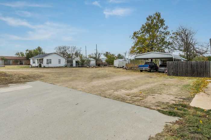 photo 5: 629 & 633 Hobart Street, Pampa TX 79065