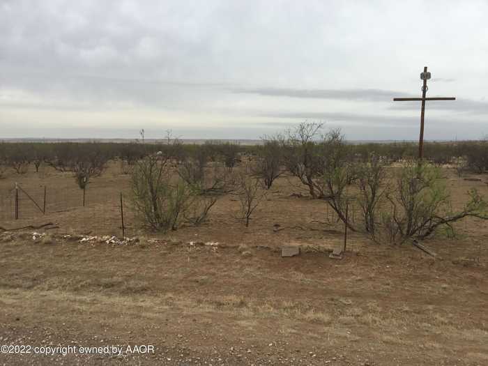 photo 2: OLE MUDDY Road, Valle de Oro TX 79124