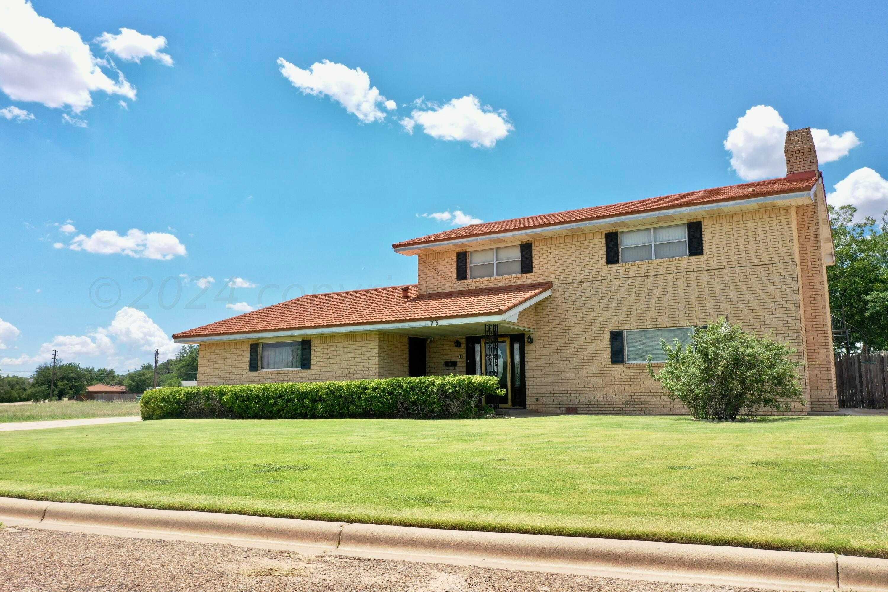 photo 1: 73 Houston Road, Tulia TX 79088