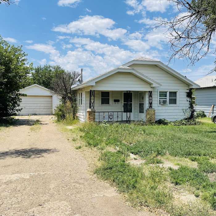 photo 1: 213 Sumner Street, Pampa TX 79065