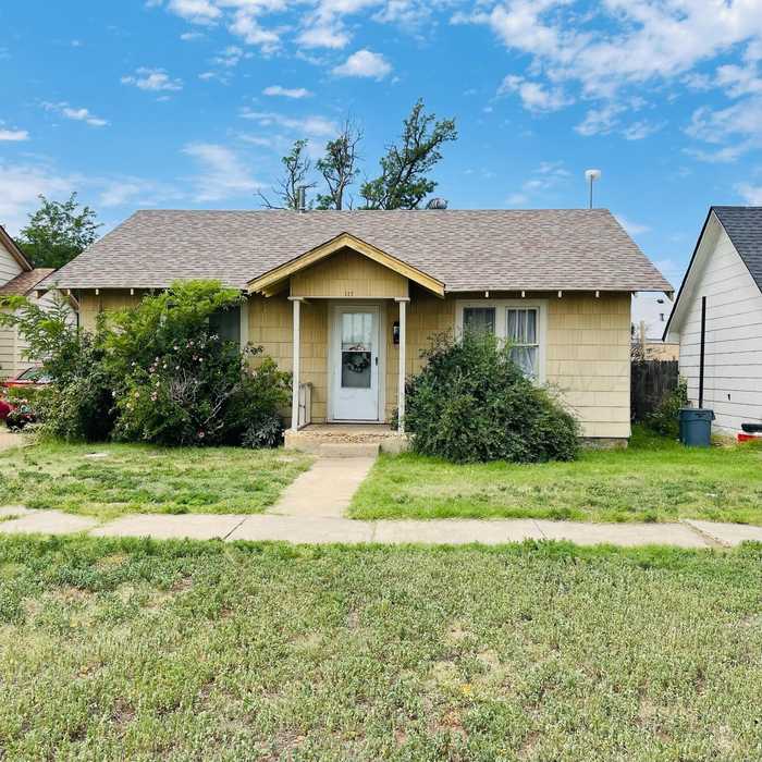 photo 1: 117 Starkweather Street, Pampa TX 79065