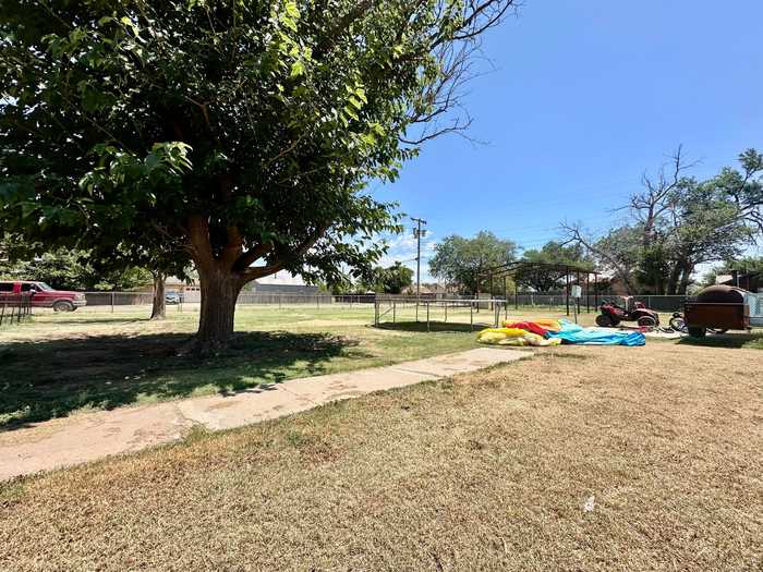 photo 24: 324 Maxwell Avenue, Tulia TX 79088