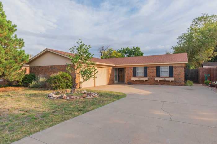 photo 1: 5202 FLOYD Avenue, Amarillo TX 79106