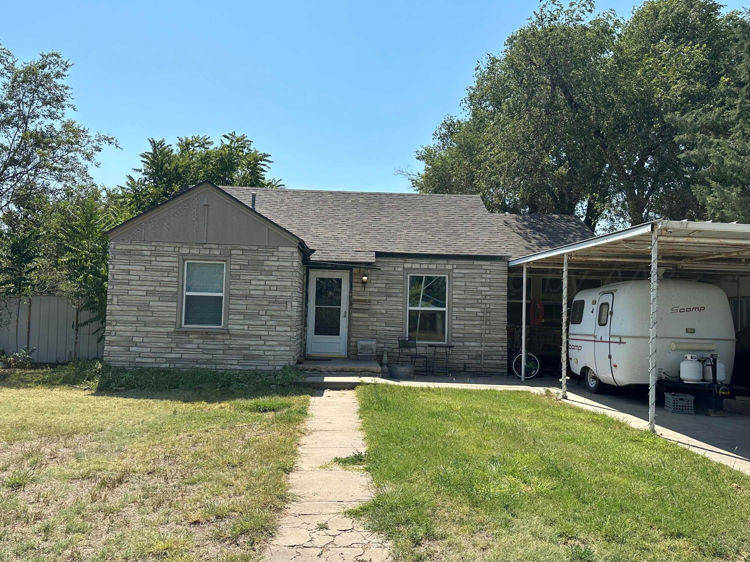 photo 1: 310 Barkley Street, Spearman TX 79081