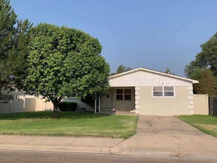 photo 1: 1602 Grinnell Street, Perryton TX 79070