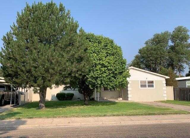 photo 2: 1602 Grinnell Street, Perryton TX 79070