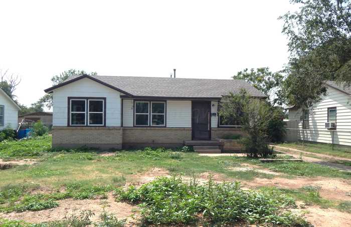 photo 1: 2207 WOODLAND Street, Amarillo TX 79107