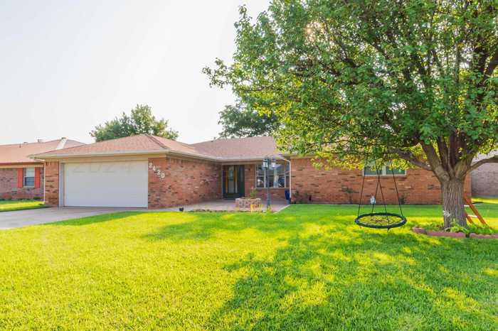 photo 1: 2420 Fir Street, Pampa TX 79065