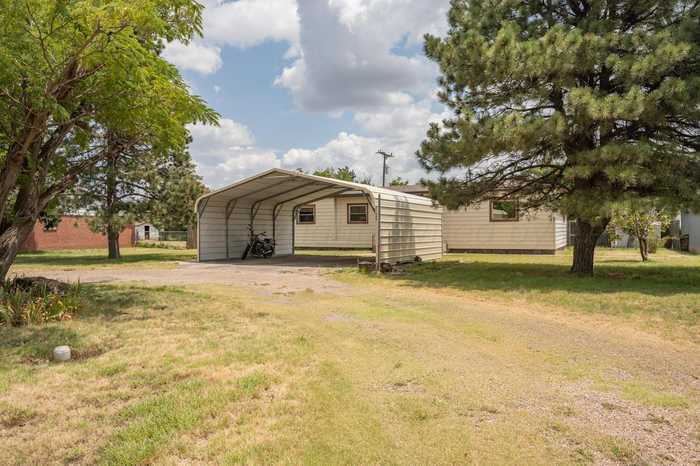 photo 2: 309 Cherry Street, Claude TX 79019