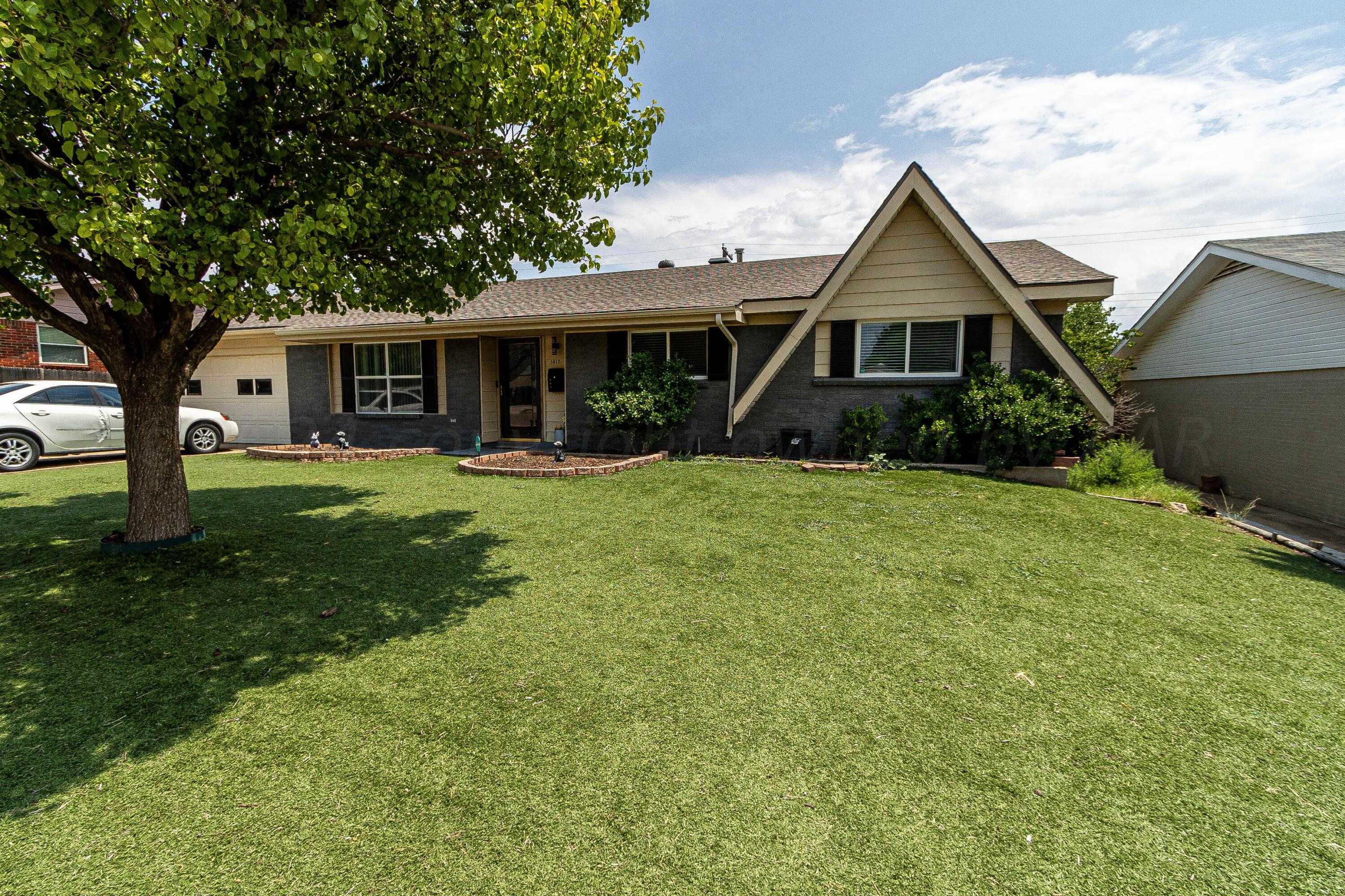 photo 1: 1417 Primrose Lane, Borger TX 79007